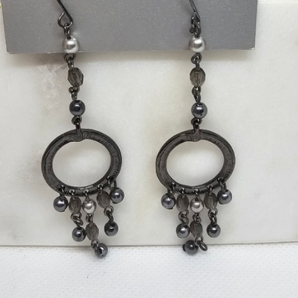 *Final price* Long Gunmetal Beaded Dangle Earrings - Picture 2 of 3